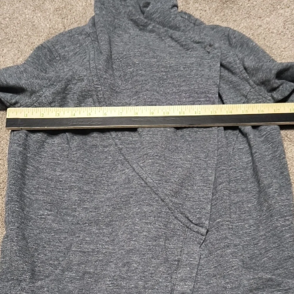 lululemon athletica Heather Gray Cardigan - Picture 3 of 7